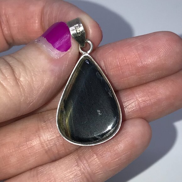Tigerseye Teardrop Pendant, in Silver - Picture 4 of 8